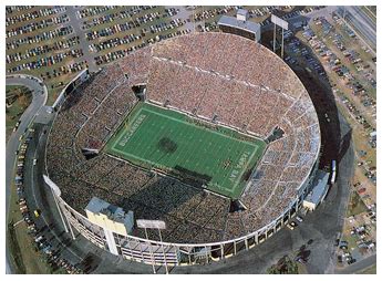 Future tampa bay buccaneers opponents. History of Tampa Stadium, The Big Sombrero, Houlihans and ...