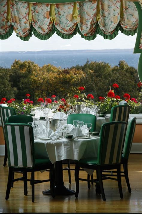 Grand hotel, mackinac island picture: Exploring the Grand Hotel Mackinac Island | TravelSquire