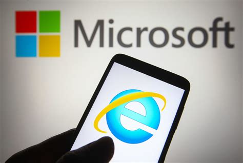 Microsoft Will Automatically Redirect Internet Explorer Users To Edge