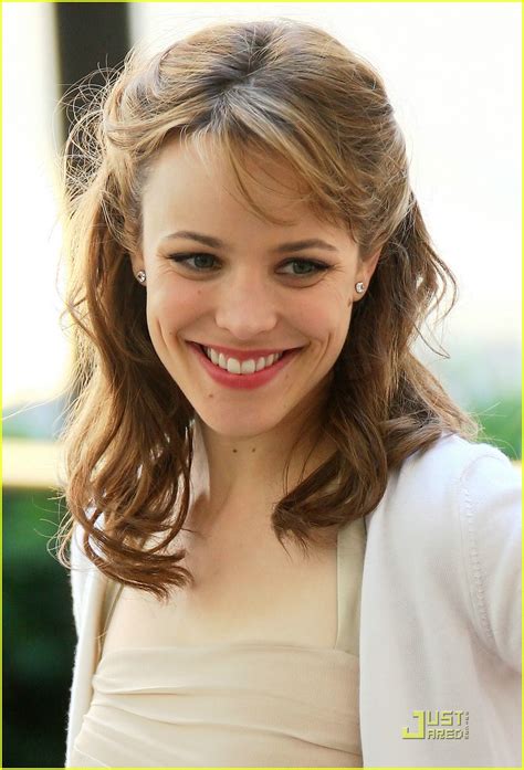 Full Sized Photo Of Rachel Mcadams Running Woman 03 Photo 2047581