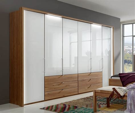 These modern wardrobes are brilliantly designed, for they entitle you to 5 sliding doors wardrobe. Most Beautiful Wardrobe Design Ideas for Your Bedroom