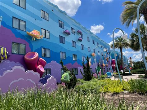 Repainting Continues On Finding Nemo Buildings At Disney S Art Of