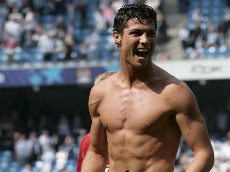 Cristiano ronaldo dos santos aveiro. Cristiano Ronaldo sem camisa HD | FundosWiki.com