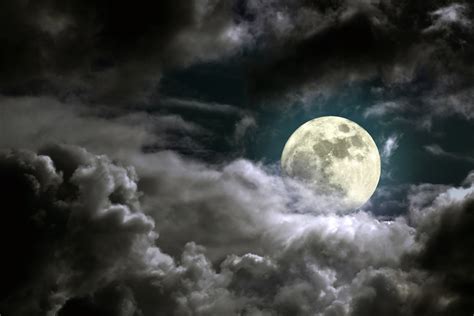 Dark Sky 5k Full Moon Clouds 5k Wallpaper Hdwallpaper Desktop