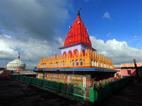 Hanuman Garhi The Center Of Devotion In Ayodhya