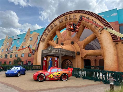 Repainting Of Cars And Lion King Areas Continue At Disney S Art Of