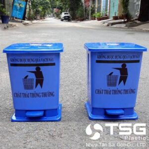 Thùng rác nhựa 15L xanh dương