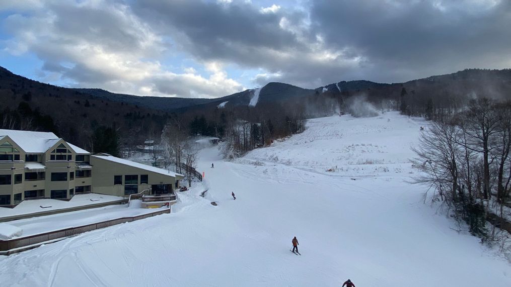 Skiing at Loon Mountain, New Hampshire (John/Chime in)