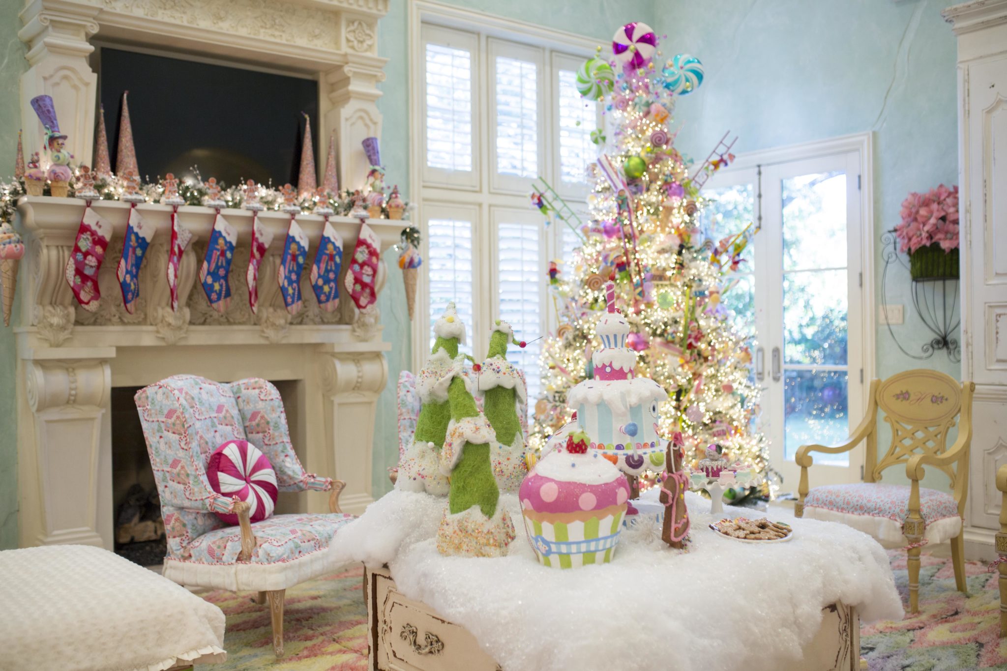 The Candy Land Christmas Family Room Part 1 | Turtle Creek Lane