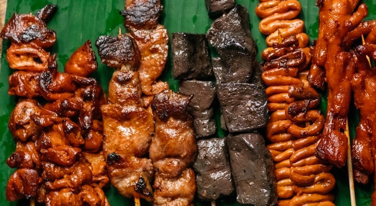 10 Filipino Street Foods To Try When Visiting The Philippines - Vrogue