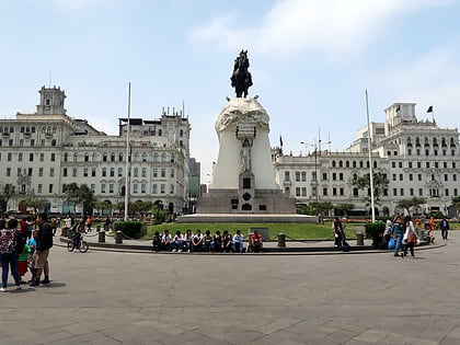 plaza san martin lima