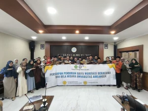 Pihak FIB dan Kemenag RI dalam FGD pendirian Griya Moderasi Beragama dan Bela Negara (Foto: Humas FIB UNAIR)