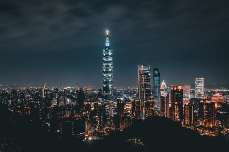 Taipei skyline view from Elephant Mountain