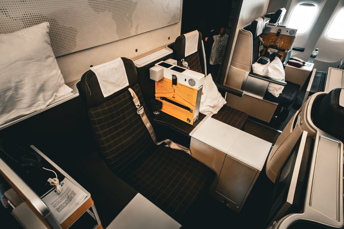 Swiss 777 business class seats