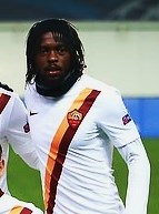 Thumbnail for File:CSKA-Roma (6) (Gervinho).jpg