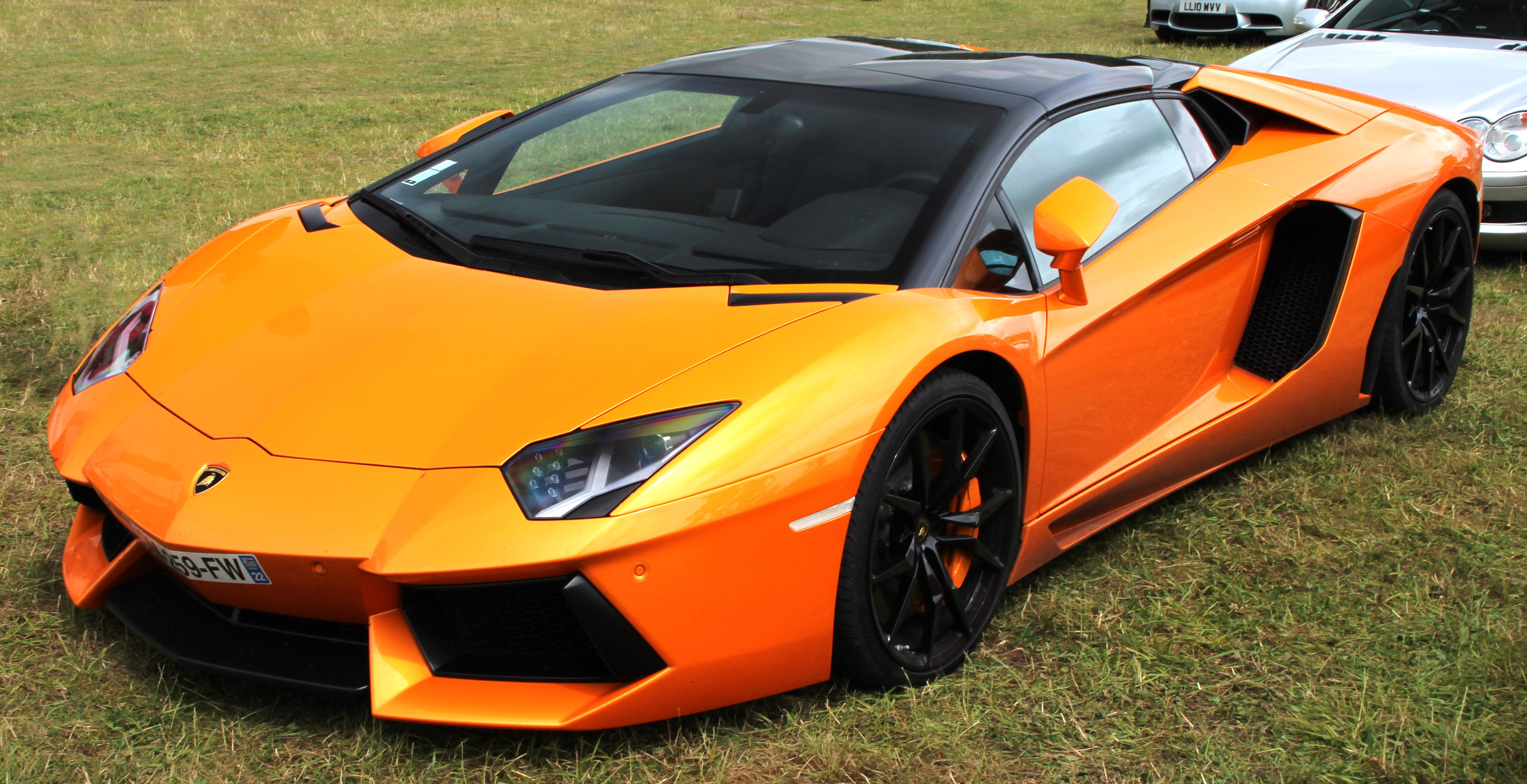 Lamborghini Aventador - Wikipedia