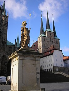 Minervabrunnen Erfurt.JPG