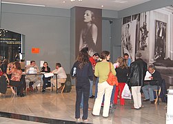 Esperando para depositar o voto, 28 de maio de 2007.