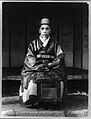 Yangban holding his ancestor's Wipae in 1895-1920