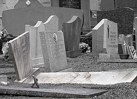 Graves in Mouscron, Belgium