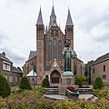 * Nomination Breda, Niederlande, 2013Nederlands: Sint-Laurentiuskerk in het Ginneken --Ralf Roletschek 14:29, 31 May 2016 (UTC) Have you seen the top crop? Poco a poco 20:05, 31 May 2016 (UTC) * Decline Insufficient quality.Not done. --Moroder 09:58, 8 June 2016 (UTC)