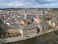 La Sambre, la vieille ville, l'église St-Jacques et le beffroi.