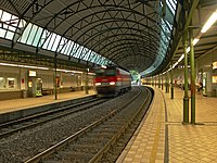 5: Railroad line through the outlying districts of Vienna, station in Oberdöbling, Vienna (Wien). User:Haeferl