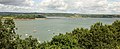 La ria de la Rivière de Daoulas, partie aval, vue depuis le GR 34 aux environs de Kersinic (en Logonna-Daoulas) ; à gauche de la photographie la presqu'île de Kersanton en Loperhet ; à droite la pointe de Rosmélec en Daoulas.