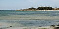 La rive nord de la baie de Tressény, côté Kerlouan, vue depuis la rive sud, côté Guissény 2.