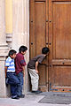 52 Peeping uploaded by Tomascastelazo, nominated by Slaunger