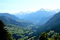 Ansicht nach Osten. Links die Strasse nach Lenzerheide, in der Mitte Surava