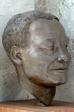 Thumbnail for File:UNOG-RJBunche-head-2.jpg