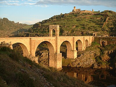 Alcántara Bridge across River Tajo, Province of Cáceres, Extremadura, Spain (104 - 106 AD)