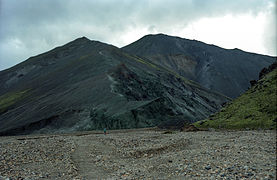 From Landmannalaugar camping site to Bláhnúkur