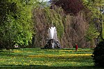 Thumbnail for File:Baden-Baden-Lichtentaler Allee-102-Sintersteinbrunnen-Fruehling-2013-gje.jpg