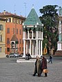 "Bologna-arcasandomenico01.jpg" by User:FlickreviewR