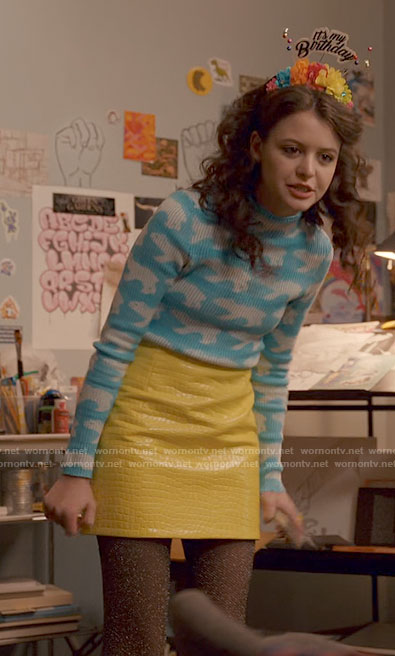 Maxine's blue bear print top and yellow leather skirt on Ginny & Georgia