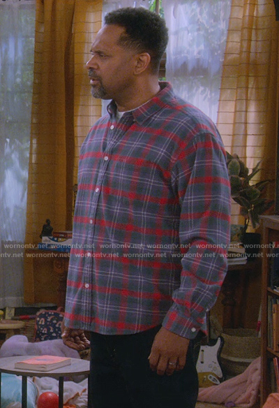 Bennie's plaid shirt on The Upshaws