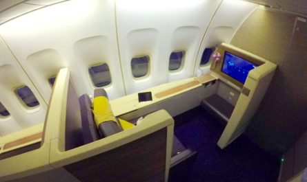 Review Thai Airways royal first boeing 747