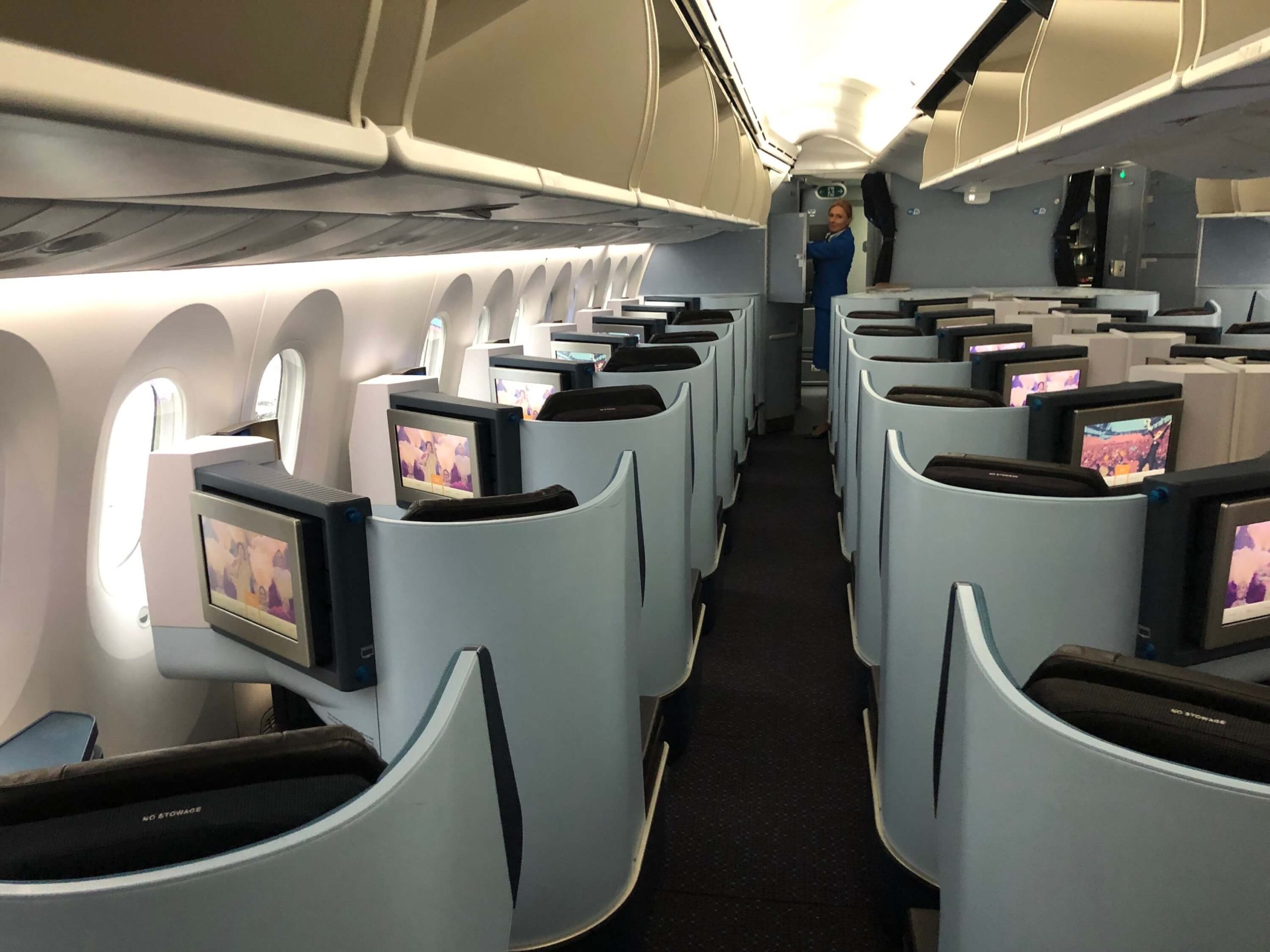 Boeing 787 First Class Cabin