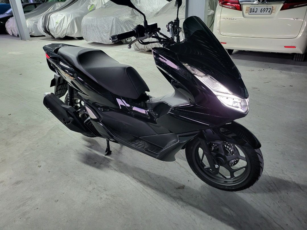 Honda PCX 160 photo