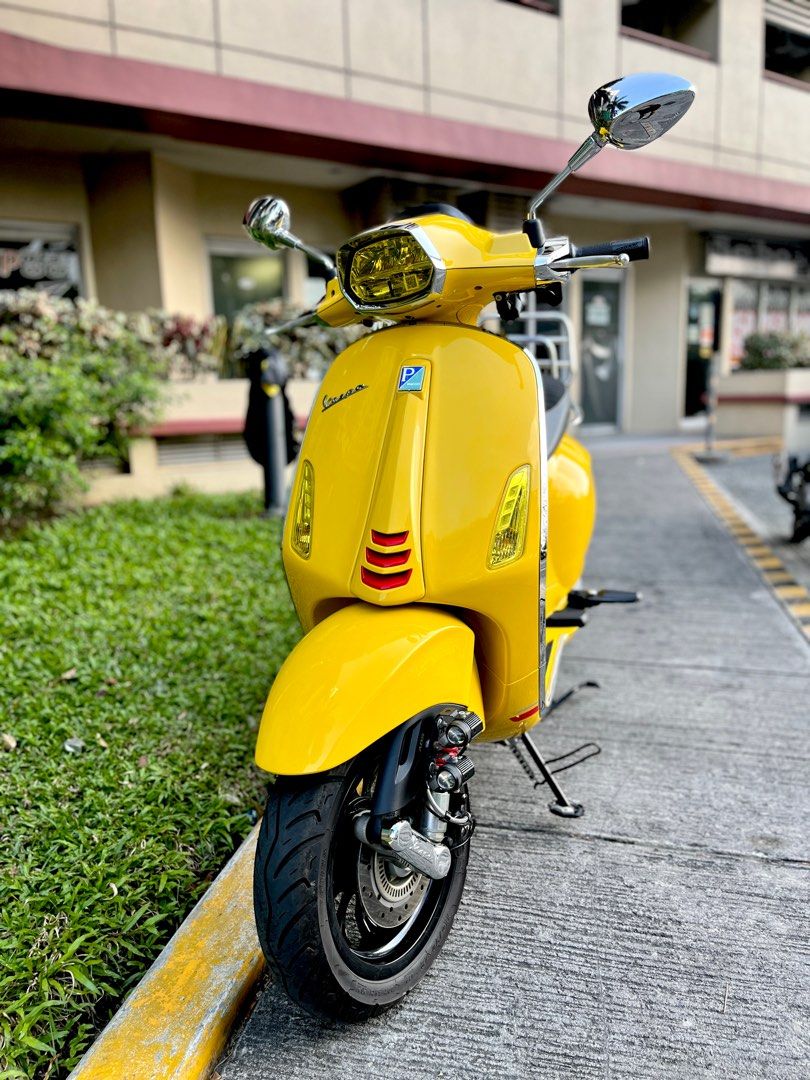 2022 Vespa Sprint 150S photo