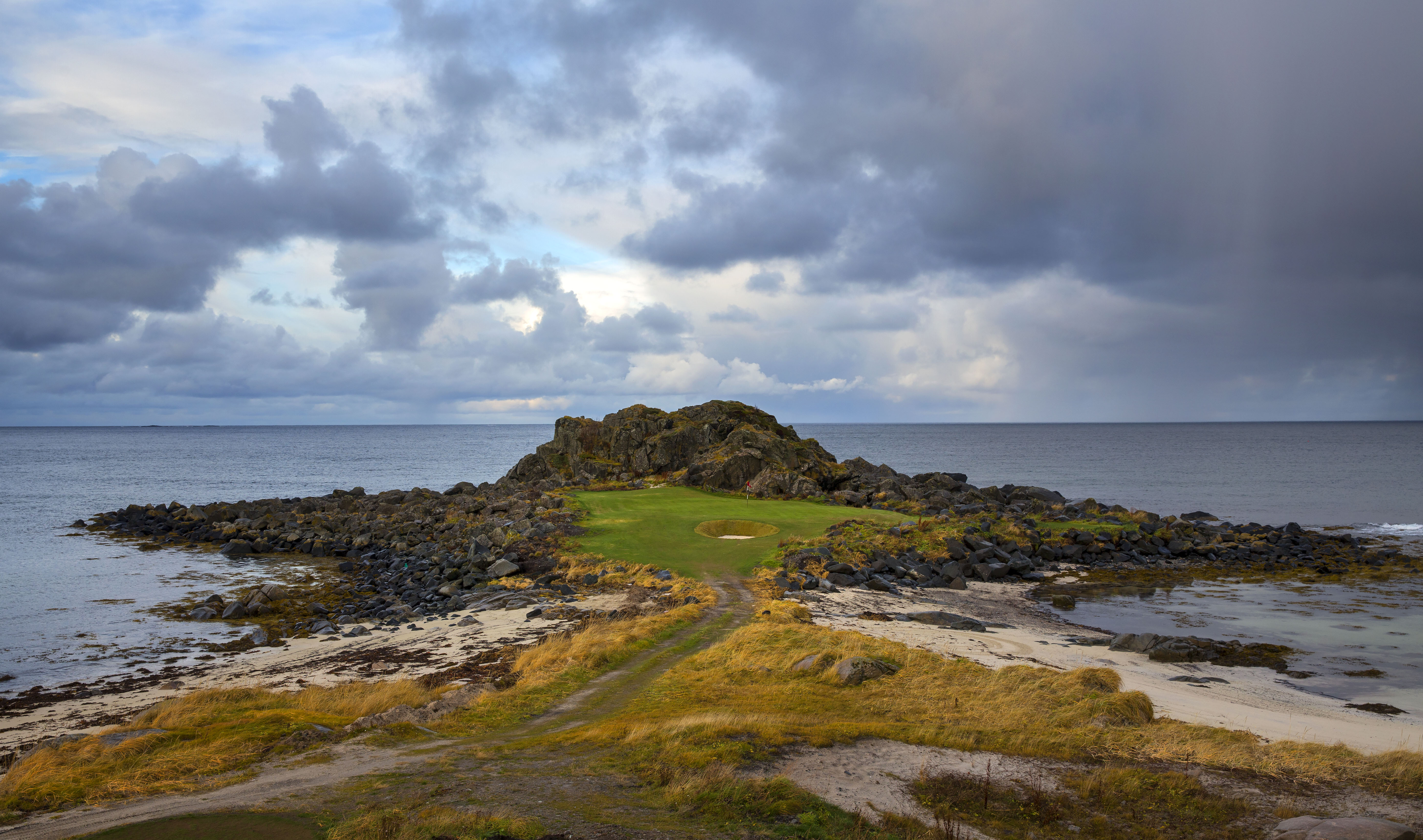 Lofoten Links 