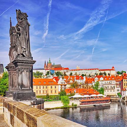 uitzicht op praagse burcht in praag tsjechie