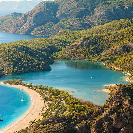 Strand van Oludeniz in Turkije