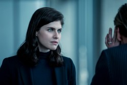 Alexandra Daddario as Dr. Rowan Fielding and Tobias Jelinkek as Daniel Lemle - Mayfair Witches _ Season 1, Episode 1 - Photo Credit: Alfonso Bresciani/AMC