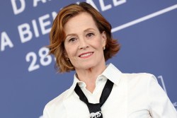 VENICE, ITALY - AUGUST 28: Sigourney Weaver attends the "Golden Lion For Lifetime Achievement" photocall during the 81st Venice International Film Festival at  on August 28, 2024 in Venice, Italy. (Photo by Vittorio Zunino Celotto/Getty Images)