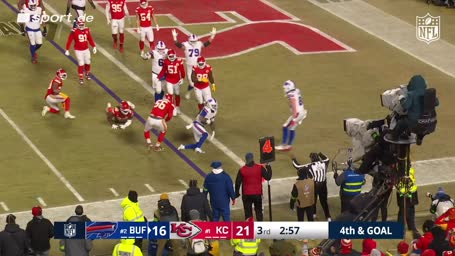 Cook wirft sich in die Endzone