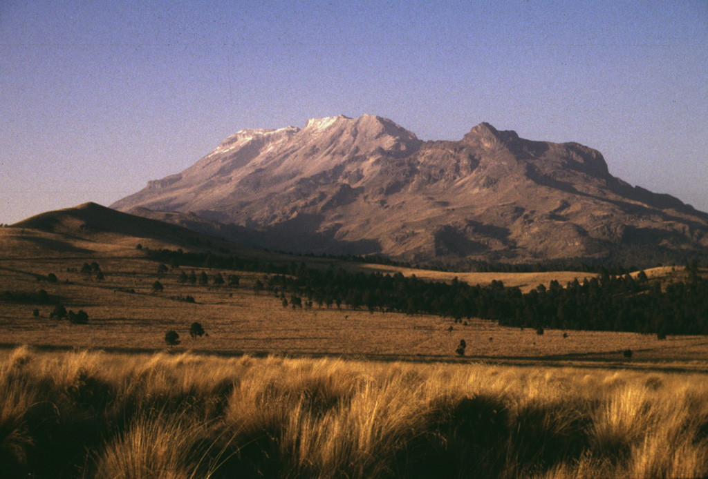 Volcano photo slideshow