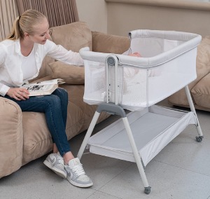 bassinet bedside crib